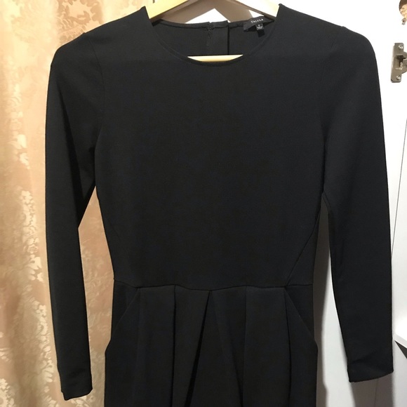Black fit and flare dress from Aritzia - Picture 1 of 3
